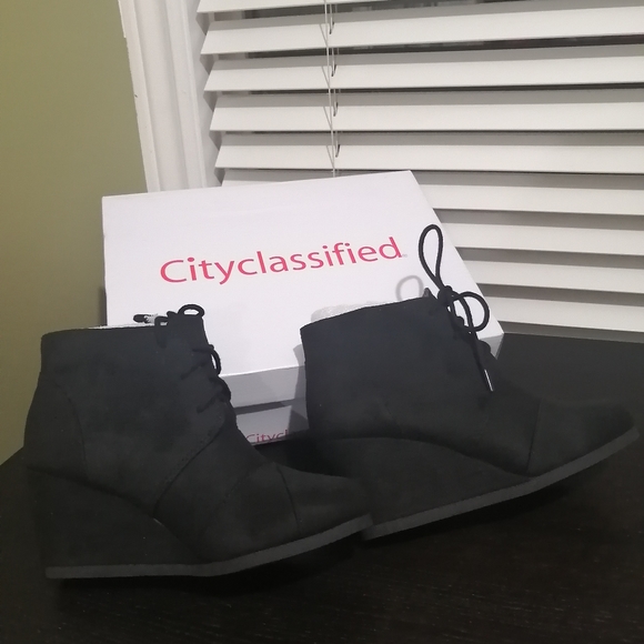 Cityclassified wedged booties - Picture 2 of 3